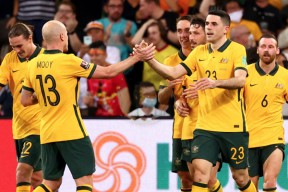 包含今夜体能课后，曼城状态回暖备战CBA常规赛，赛场秩序良好，团队化学反应显著的词条-开云体育官网